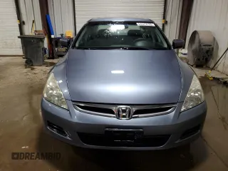 2007 Honda Accord EX с VIN 1HGCM56767A203628, выставлен на аукционе Copart как лот 54379755 с пробегом 106 556 миль миль и Списание • Salvage title. История ставок и продаж доступна на DreamBid. Изображение 5.