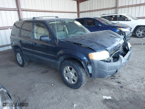 2004 Ford Escape XLT with VIN 1FMYU93194KA77634, listed as a IAAI auction lot 41663464 with 149,600 mi miles. Bid and sale history available at carsss.com. Image 1.