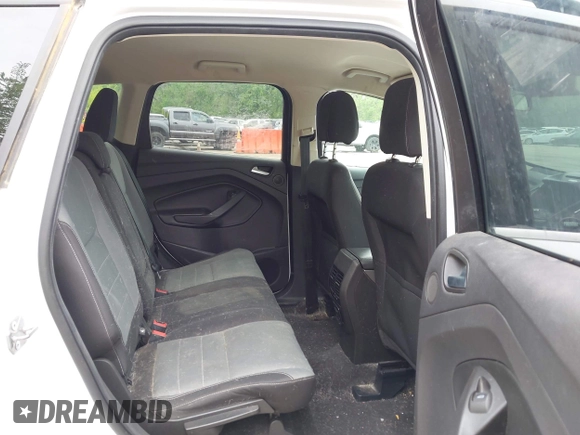 2016 Ford Escape SE with VIN 1FMCU9GX1GUC04085, listed as a IAAI auction lot 42126826 with 130,728 mi miles. Bid and sale history available at carsss.com. Image 8.