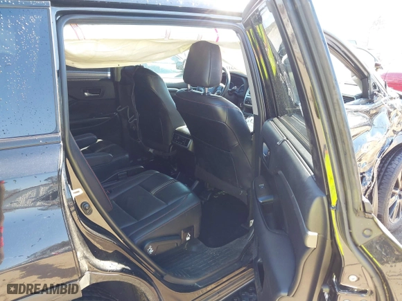 2019 Toyota Highlander SE with VIN 5TDJZRFH1KS970824, listed as a IAAI auction lot 41658366 with 156,543 mi miles. Bid and sale history available at carsss.com. Image 8.