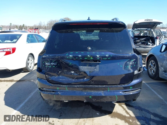 2017 Volvo XC90 Momentum with VIN YV4A22PK9H1112882, listed as a IAAI auction lot 41743977 with 109,665 mi miles. Bid and sale history available at carsss.com. Image 16.