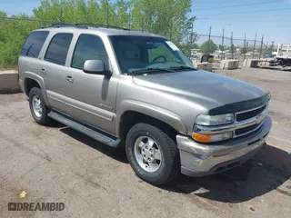 2000 Chevrolet New Tahoe LT with VIN 1GNEK13T7YJ185916, listed as a IAAI auction lot 42109831 with 205,165 mi miles. Bid and sale history available at carsss.com. Image 1.