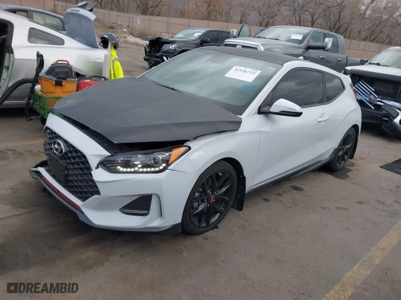2019 Hyundai Veloster Turbo with VIN KMHTH6AB3KU020193, listed as a IAAI auction lot 41526722 with 54,697 mi miles. Bid and sale history available at carsss.com. Image 17.