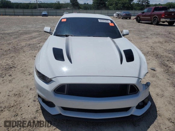 2015 Ford Mustang V6 z VIN 1FA6P8AM8F5347101, wystawiony jako Copart lot #62295205 z przebiegiem 92 592 mil mil oraz Szkoda całkowita • Salvage title. Historia ofert i sprzedaży dostępna na DreamBid. Obrazek 5.