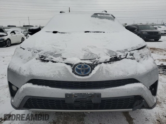 2017 Toyota RAV4 SE z VIN JTMJJREV2HD077614, wystawiony jako Copart lot #87924205 z przebiegiem 92 896 mil mil oraz Szkoda całkowita • Salvage title. Historia ofert i sprzedaży dostępna na DreamBid. Obrazek 5.
