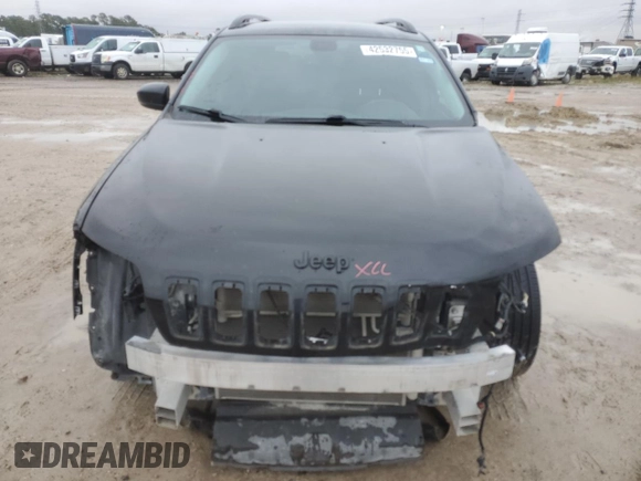 2020 Jeep Cherokee Latitude Plus with VIN 1C4PJLLB6LD514779, listed as a Copart auction lot 42532755 with 86,113 mi miles and Salvage Title. Bid and sale history available at carsss.com. Image 5.