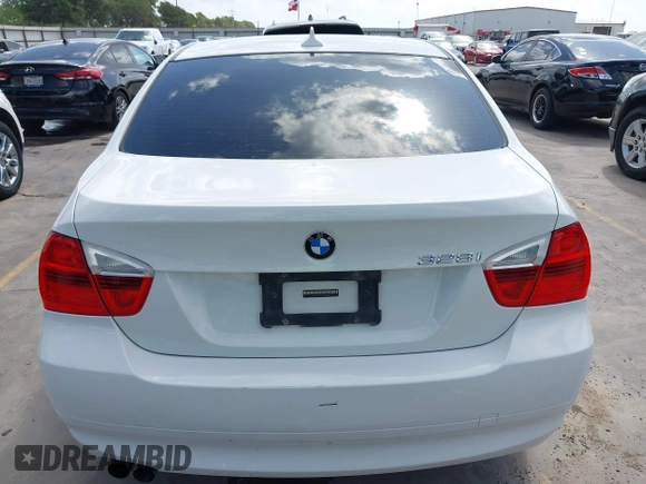 2007 BMW 3 Series 328i with VIN WBAVA37577NL11991, listed as a IAAI auction lot 42546909 with 185,804 mi miles and . Bid and sale history available at DreamBid. Image 16.