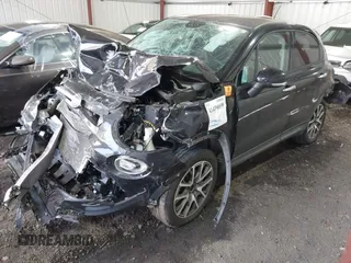 2016 FIAT 500X Trekking Plus z VIN ZFBCFYET4GP343587, wystawiony jako IAAI lot #41439059 z przebiegiem 106 143 mil mil oraz . Historia ofert i sprzedaży dostępna na DreamBid. Obrazek 2.
