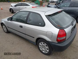 2000 Honda Civic DX z VIN 2HGEJ6441YH111880, wystawiony jako IAAI lot #42297423 z przebiegiem 163 631 mil mil oraz . Historia ofert i sprzedaży dostępna na DreamBid. Obrazek 3.