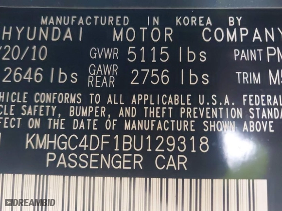 2011 Hyundai Genesis with VIN KMHGC4DF1BU129318, listed as a IAAI auction lot 41452937 with 105,795 mi miles. Bid and sale history available at carsss.com. Image 9.