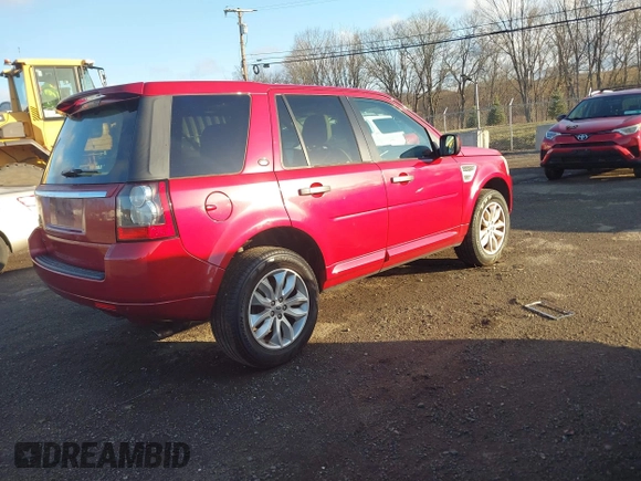 2012 Land Rover LR2 HSE с VIN SALFR2BN8CH318760, выставлен на аукционе IAAI как лот 41847585 с пробегом 126 352 миль миль и . История ставок и продаж доступна на DreamBid. Изображение 4.