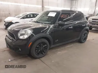 2012 MINI Countryman S z VIN WMWZC5C57CWL55975, wystawiony jako IAAI lot #42155876 z przebiegiem 126 637 mil mil oraz . Historia ofert i sprzedaży dostępna na DreamBid. Obrazek 2.