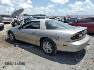 2002 Chevrolet Camaro z VIN 2G1FP22KX22155567, wystawiony jako Copart lot #61451035 z przebiegiem 192 985 mil mil oraz Czysty tytuł • Clean title. Historia ofert i sprzedaży dostępna na DreamBid. Obrazek 2.