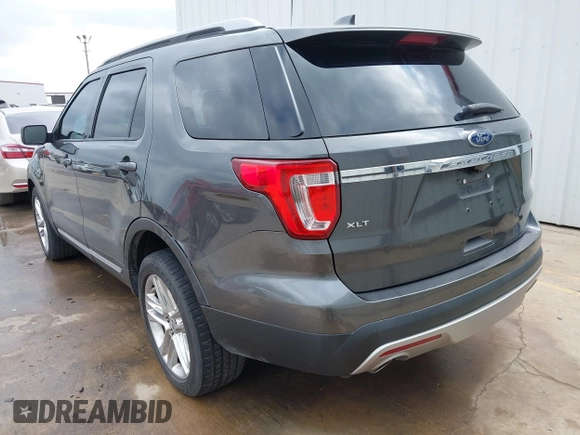 2017 Ford Explorer XLT with VIN 1FM5K7D88HGD35479, listed as a IAAI auction lot 41672936 with 76,414 mi miles and . Bid and sale history available at DreamBid. Image 6.