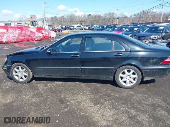 2006 Mercedes-Benz S 430 with VIN WDBNG83JX6A470123, listed as a IAAI auction lot 41876932 with 153,088 mi miles and . Bid and sale history available at carsss.com. Image 14.