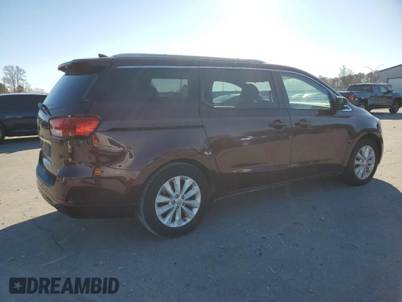 2015 Kia Sedona SX with VIN KNDMC5C12F6025689, listed as a Copart auction lot 83459954 with 124,716 mi miles and Clean Title. Bid and sale history available at carsss.com. Image 3.