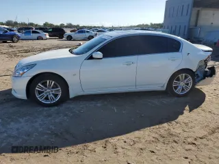 2015 Infiniti Q40 with VIN JN1CV6AP4FM501880, listed as a Copart auction lot 85672324 with 114,221 mi miles and Salvage Title. Bid and sale history available at carsss.com. Image 1.