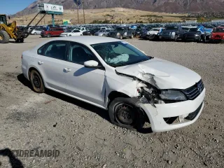 2014 Volkswagen Passat S with VIN 1VWAS7A38EC098620, listed as a Copart auction lot 79726784 with 117,448 mi miles and Salvage Title. Bid and sale history available at carsss.com. Image 4.