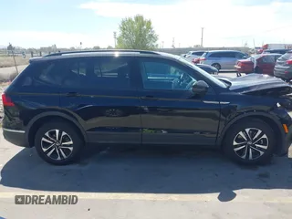 2023 Volkswagen Tiguan S с VIN 3VVRB7AX4PM072320, выставлен на аукционе IAAI как лот 41967612 с пробегом 10 029 миль миль и . История ставок и продаж доступна на DreamBid. Изображение 13.