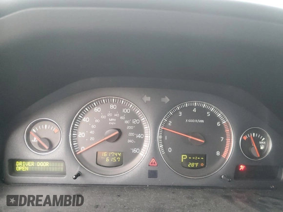 2004 Volvo S60 with VIN YV1RH59H142389189, listed as a Copart auction lot 43002135 with 161,744 mi miles and Salvage Title. Bid and sale history available at carsss.com. Image 9.