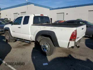 2013 Toyota Tacoma PreRunner with VIN 5TFTU4GN3DX038376, listed as a Copart auction lot 85600734 with 153,384 mi miles and Salvage Title. Bid and sale history available at carsss.com. Image 2.