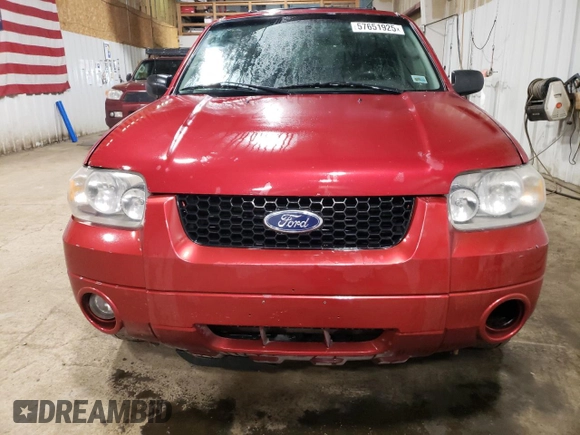2005 Ford Escape Limited с VIN 1FMYU94115KB50317, выставлен на аукционе Copart как лот 57651925 с пробегом 161 227 миль миль и Списание • Salvage title. История ставок и продаж доступна на DreamBid. Изображение 5.