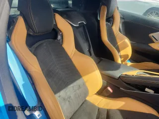 2021 Chevrolet Corvette 2LT z VIN 1G1YB2D48M5122614, wystawiony jako Copart lot #66302235 z przebiegiem 14 736 mil mil oraz Szkoda całkowita • Salvage title. Historia ofert i sprzedaży dostępna na DreamBid. Obrazek 10.