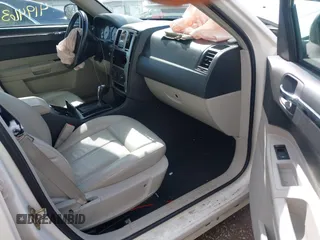 2006 Chrysler 300 Touring with VIN 2C3KA53G56H524944, listed as a IAAI auction lot 41946310 with 193,945 mi miles and . Bid and sale history available at DreamBid. Image 5.