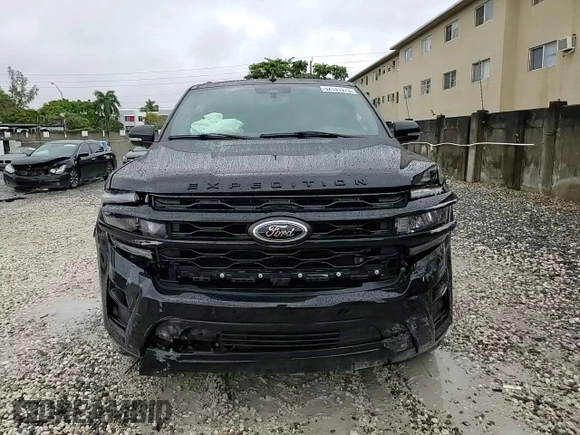 2024 Ford Expedition Max Limited с VIN 1FMJK1K81REA06571, выставлен на аукционе Copart как лот 52141975 с пробегом 50 564 миль миль и Списание • Salvage title. История ставок и продаж доступна на DreamBid. Изображение 11.