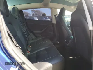2023 Tesla Model 3 z VIN 5YJ3E1EA2PF462187, wystawiony jako Copart lot #50172395 z przebiegiem 70 225 mil mil oraz Szkoda całkowita • Salvage title. Historia ofert i sprzedaży dostępna na DreamBid. Obrazek 10.