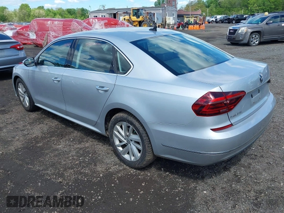 2018 Volkswagen Passat SE z VIN 1VWBA7A38JC004818, wystawiony jako IAAI lot #42205205 z przebiegiem 105 559 mil mil oraz . Historia ofert i sprzedaży dostępna na DreamBid. Obrazek 3.