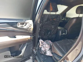 2019 Infiniti QX60 Luxe z VIN 5N1DL0MM0KC569160, wystawiony jako IAAI lot #42580368 z przebiegiem 32 923 mil mil oraz . Historia ofert i sprzedaży dostępna na DreamBid. Obrazek 6.