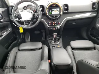 2020 MINI Countryman Cooper S with VIN WMZYW7C04L3L39918, listed as a Copart auction lot 70145374 with 31,523 mi miles and Salvage Title. Bid and sale history available at carsss.com. Image 8.