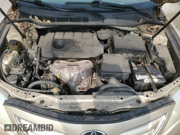 2011 Toyota Camry LE z VIN 4T4BF3EK1BR120969, wystawiony jako Copart lot #59535105 z przebiegiem 233 722 mil mil oraz Czysty tytuł • Clean title. Historia ofert i sprzedaży dostępna na DreamBid. Obrazek 11.