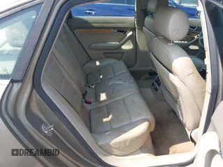 2007 Audi A6 z VIN WAUDV74F77N054612, wystawiony jako IAAI lot #42399517 z przebiegiem 137 577 mil mil oraz . Historia ofert i sprzedaży dostępna na DreamBid. Obrazek 8.
