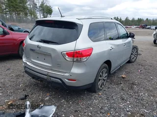 2016 Nissan Pathfinder S with VIN 5N1AR2MM7GC609075, listed as a IAAI auction lot 41936684 with 114,968 mi miles and . Bid and sale history available at DreamBid. Image 4.