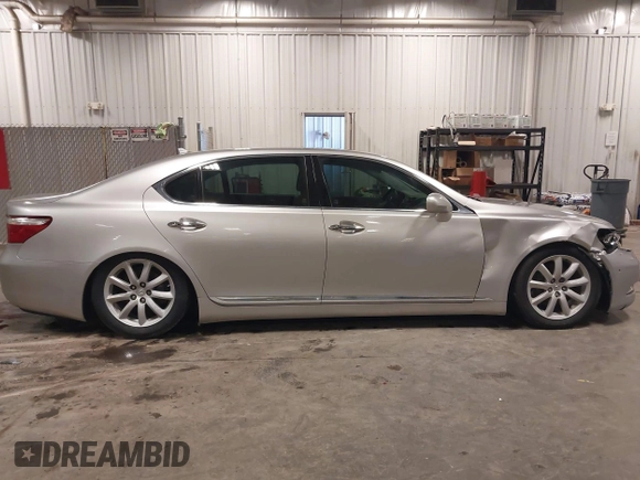 2007 Lexus LS 460 L с VIN JTHGL46F275020190, выставлен на аукционе IAAI как лот 42206196 с пробегом 164 133 миль миль и . История ставок и продаж доступна на DreamBid. Изображение 14.