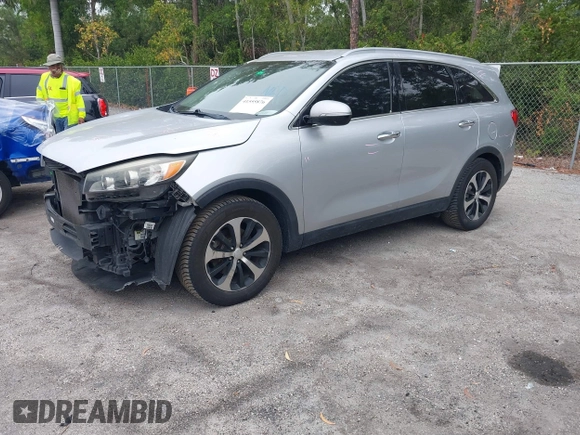 2016 Kia Sorento EX with VIN 5XYPH4A55GG041740, listed as a IAAI auction lot 41555876 with 166,255 mi miles. Bid and sale history available at carsss.com. Image 17.