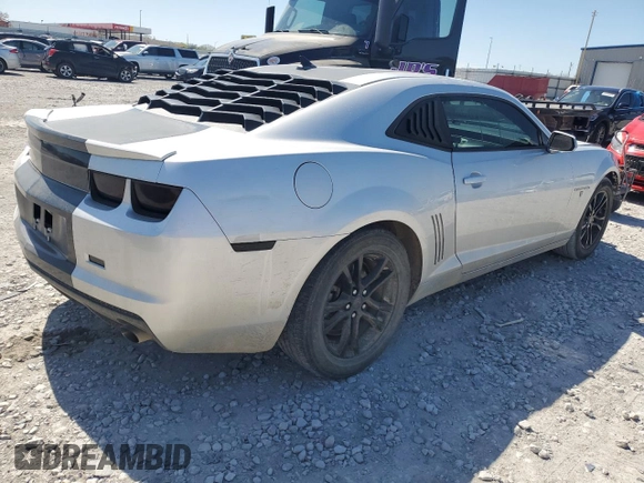 2013 Chevrolet Camaro LT with VIN 2G1FB1E31D9193440, listed as a Copart auction lot 52839325 with 174,072 mi miles and Salvage title. Bid and sale history available at DreamBid. Image 3.