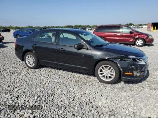 2012 Ford Fusion S with VIN 3FAHP0GA4CR429102, listed as a Copart auction lot 52608585 with 144,846 mi miles and Salvage Title. Bid and sale history available at carsss.com. Image 4.