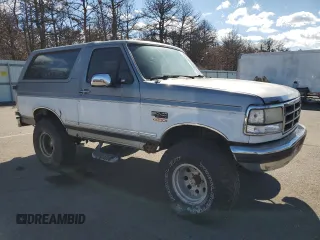 1995 Ford Bronco Eddie Bauer with VIN 1FMEU15N9SLA58190, listed as a Copart auction lot 47940965 with 290,948 mi miles and Clean title. Bid and sale history available at DreamBid. Image 4.