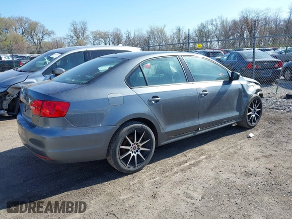 2012 Volkswagen Jetta S с VIN 3VW2K7AJ2CM417329, выставлен на аукционе IAAI как лот 41972316 с пробегом 200 299 миль миль и . История ставок и продаж доступна на DreamBid. Изображение 4.