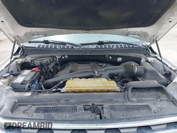 2018 Ford Expedition XLT with VIN 1FMJU1HT8JEA60704, listed as a IAAI auction lot 42068391 with 120,940 mi miles and . Bid and sale history available at DreamBid. Image 10.