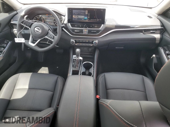 2024 Nissan Altima SR z VIN 1N4BL4CV8RN422649, wystawiony jako Copart lot #56206745 z przebiegiem 309 mil mil oraz Szkoda całkowita • Salvage title. Historia ofert i sprzedaży dostępna na DreamBid. Obrazek 8.