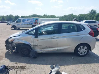 2016 Honda Fit LX z VIN JHMGK5H57GX013219, wystawiony jako IAAI lot #42445275 z przebiegiem 67 686 mil mil oraz . Historia ofert i sprzedaży dostępna na DreamBid. Obrazek 15.
