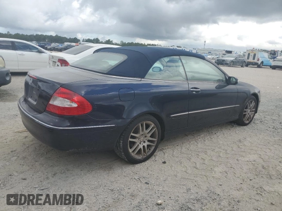 2009 Mercedes-Benz CLK-Class 3.5L with VIN WDBTK56F09T104336, listed as a Copart auction lot 72123484 with 113,718 mi miles and Clean Title. Bid and sale history available at carsss.com. Image 3.