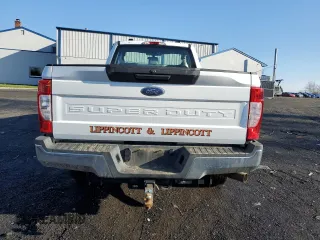 2021 Ford F-250 XLT z VIN 1FTBF2B69MEC28981, wystawiony jako Copart lot #47862774 z przebiegiem 28 712 mil mil oraz Szkoda całkowita • Salvage title. Historia ofert i sprzedaży dostępna na DreamBid. Obrazek 6.