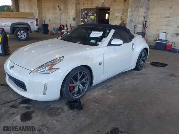 2015 Nissan 370Z Touring with VIN JN1AZ4FH9FM430581, listed as a IAAI auction lot 41256922 with NaN miles. Bid and sale history available at carsss.com. Image 17.