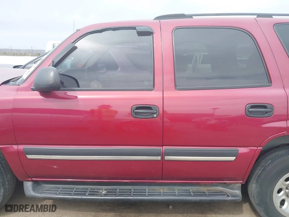 2004 Chevrolet Tahoe LS with VIN 1GNEC13V24R276649, listed as a IAAI auction lot 41784220 with 296,215 mi miles. Bid and sale history available at carsss.com. Image 14.
