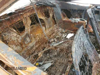 1968 Pontiac Firebird z VIN 22378U175785, wystawiony jako Copart lot #80326554 z przebiegiem Nie podano mil oraz Nie do naprawy. Historia ofert i sprzedaży dostępna na DreamBid. Obrazek 10.
